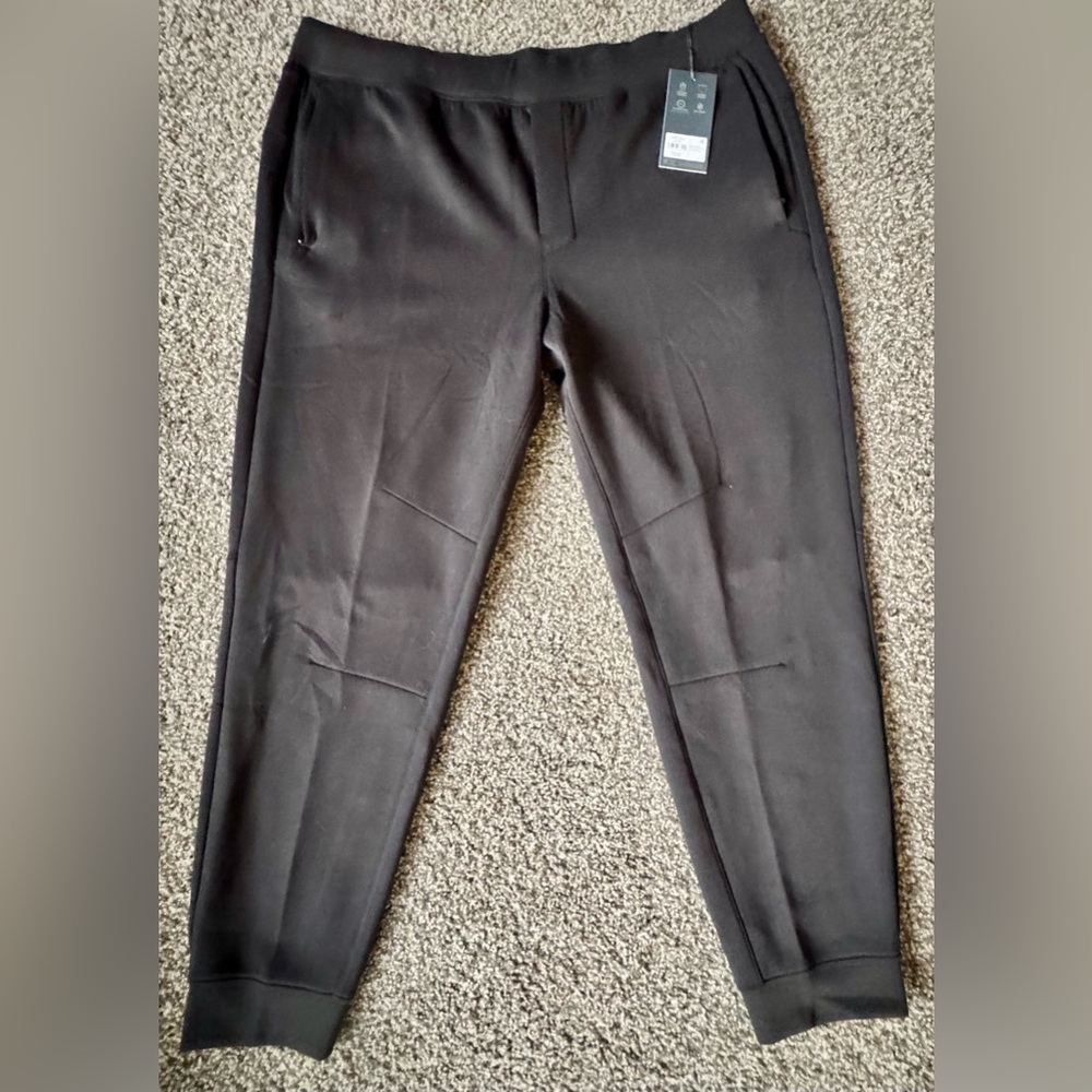 NWT-Men's VRST Pinnacle Fleece Joggers